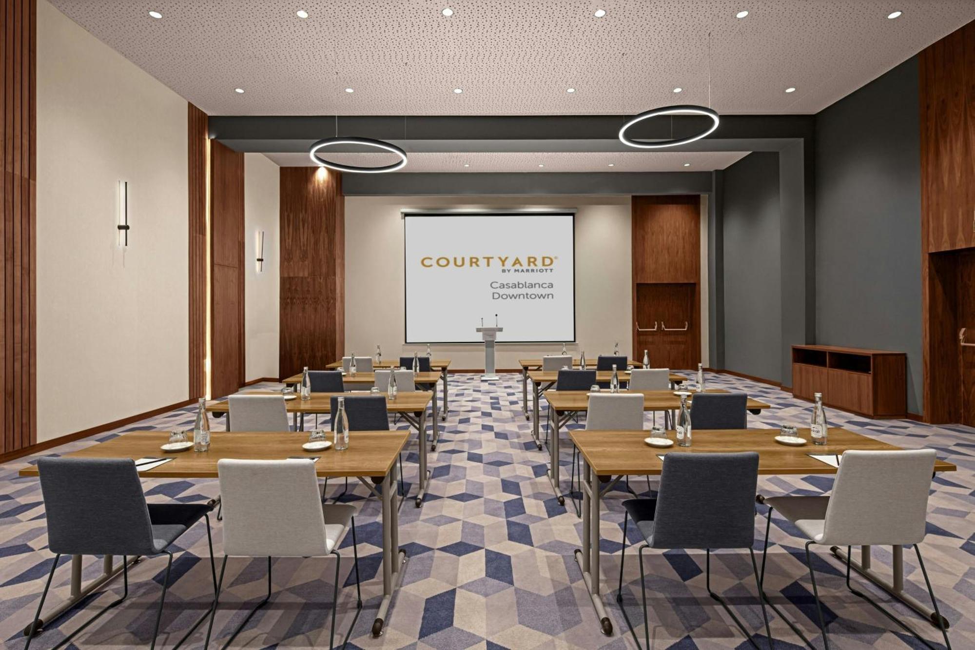 Готель Courtyard By Marriott Casablanca Downtown Екстер'єр фото